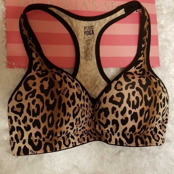 PINK Victoria's Secret Other - 💗 vs pink yoga bra